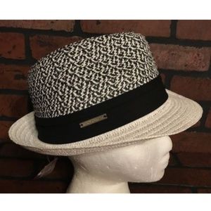 VINCE CAMUTO Straw Fedora Hat